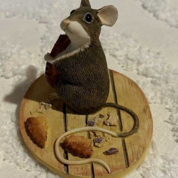 Munro-After The Party “Mouse With Cracker” Vintage Collectible figurine - Picture 3 of 5